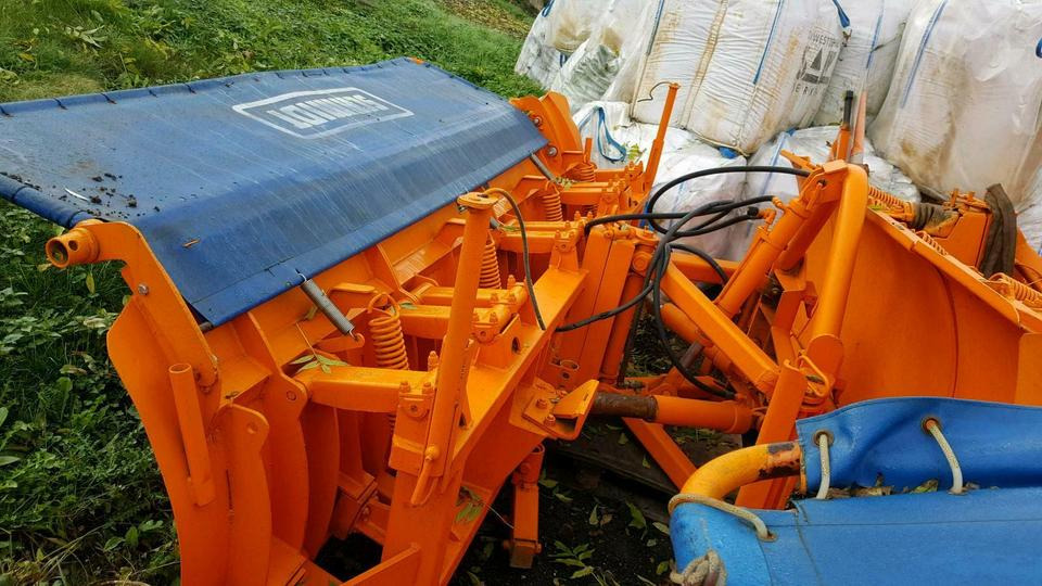 Schneepflug Schmidt Beilhack Winterdienst Schneeschild Unimog Fen - Гребло за сняг: снимка 3 Schneepflug Schmidt Beilhack Winterdienst Schneeschild Unimog Fen - Гребло за сняг: снимка 3