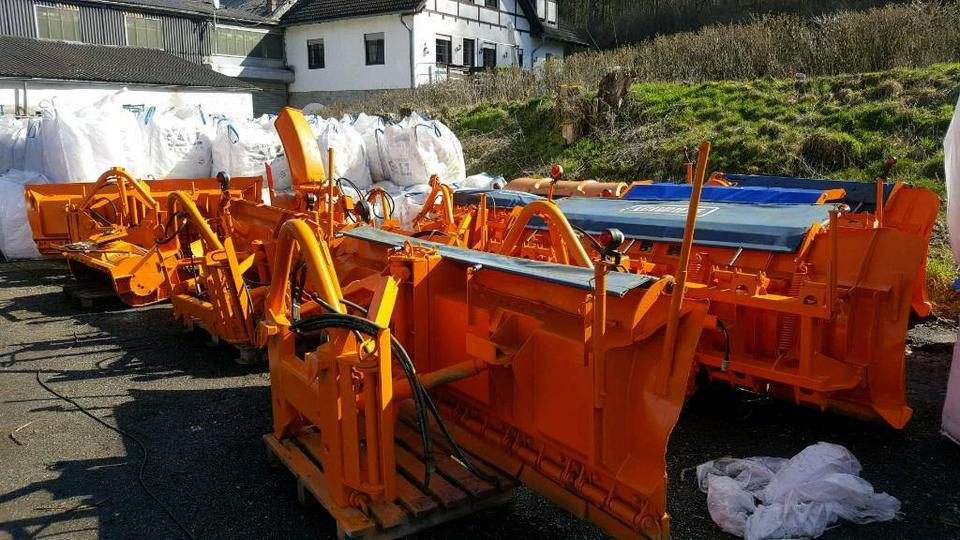 Schneepflug Schmidt Beilhack Winterdienst Schneeschild Unimog - Гребло за сняг: снимка 1 Schneepflug Schmidt Beilhack Winterdienst Schneeschild Unimog - Гребло за сняг: снимка 1