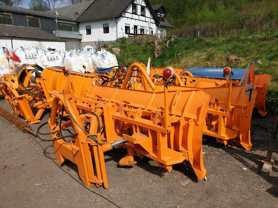 Schneepflug Schneeschild Schmidt Beilhack Epoke Küpper Weisser - Гребло за сняг: снимка 2 Schneepflug Schneeschild Schmidt Beilhack Epoke Küpper Weisser - Гребло за сняг: снимка 2