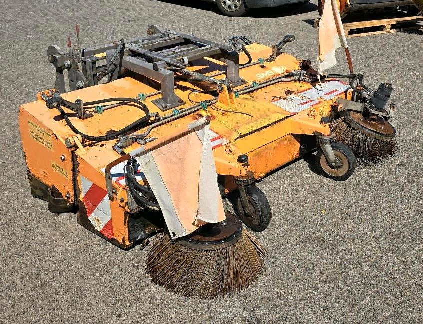 Sobernheimer FKM 2.0 Kehrmaschine Straßenkehrmaschine Frontkehrmaschine Kehrbesen für Radlader Unimog Traktor - Четка: снимка 4 Sobernheimer FKM 2.0 Kehrmaschine Straßenkehrmaschine Frontkehrmaschine Kehrbesen für Radlader Unimog Traktor - Четка: снимка 4