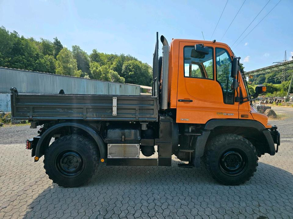 Unimog 405/10 U300 Bluetec 5 Mercedes-Benz U 300 290 400 500 UGE UGN Jotha Absetzkipper Absetzer - Снегорин: снимка 3 Unimog 405/10 U300 Bluetec 5 Mercedes-Benz U 300 290 400 500 UGE UGN Jotha Absetzkipper Absetzer - Снегорин: снимка 3