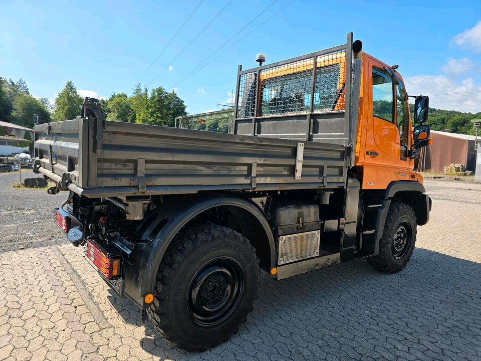 Unimog 405/10 U300 Bluetec 5 Mercedes-Benz U 300 290 400 500 UGE UGN Jotha Absetzkipper Absetzer - Снегорин: снимка 4 Unimog 405/10 U300 Bluetec 5 Mercedes-Benz U 300 290 400 500 UGE UGN Jotha Absetzkipper Absetzer - Снегорин: снимка 4