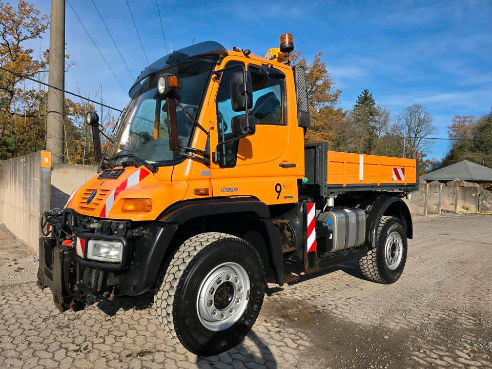 Unimog U500 2011 Bluetec 5 405/10 405/12 NKS-Z-UGN-43K Bluetec 5 Mercedes-Benz UGE UGN Hydrostat 6 Zylinder EasyDrive Variopilot Wechsellenkung - Снегорин: снимка 1 Unimog U500 2011 Bluetec 5 405/10 405/12 NKS-Z-UGN-43K Bluetec 5 Mercedes-Benz UGE UGN Hydrostat 6 Zylinder EasyDrive Variopilot Wechsellenkung - Снегорин: снимка 1