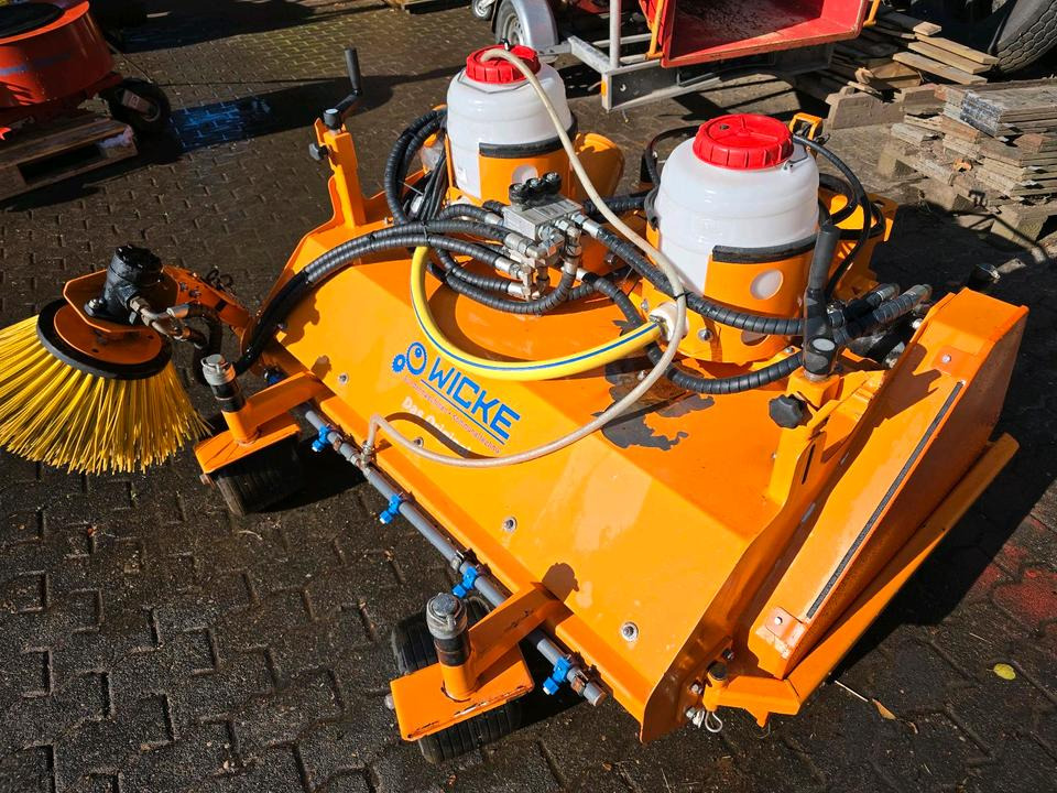 Четка Wicke LSD 120 RA Laubsaugdüse Kehrmaschine Laubsauger für Hansa M31: снимка 1