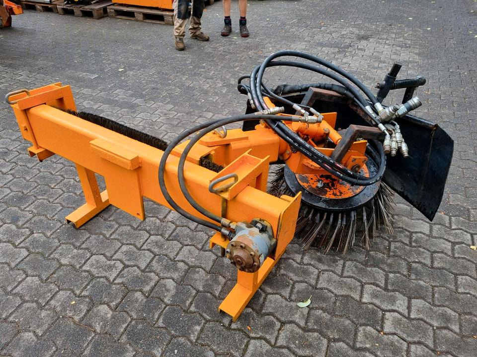 Wildkrautbürste passend für Multicar Tremo Ladog Mulag Unkrautbekämpfung Dücket Fiedler Wildkrautbesen Kehrmaschine Hansa Fendt unimog - Четка: снимка 3 Wildkrautbürste passend für Multicar Tremo Ladog Mulag Unkrautbekämpfung Dücket Fiedler Wildkrautbesen Kehrmaschine Hansa Fendt unimog - Четка: снимка 3