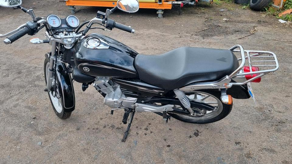YAMAHA YBR Custom Motorrad 9626km Moped - Мотоциклет: снимка 1 YAMAHA YBR Custom Motorrad 9626km Moped - Мотоциклет: снимка 1