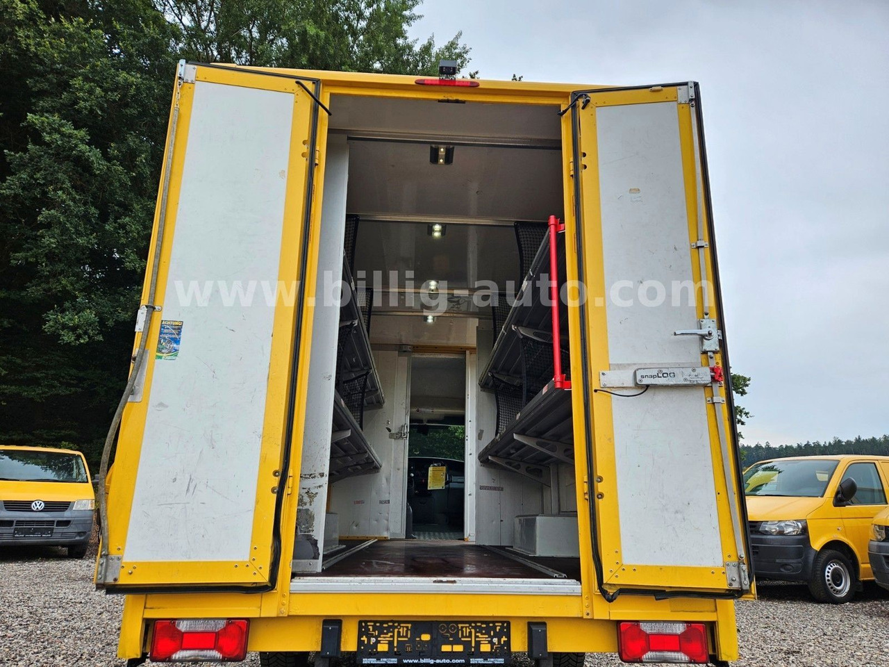 Iveco Daily 1.Hand*EU4* Regale Integralkoffer DHL POST - Магазин камион: снимка 5 Iveco Daily 1.Hand*EU4* Regale Integralkoffer DHL POST - Магазин камион: снимка 5