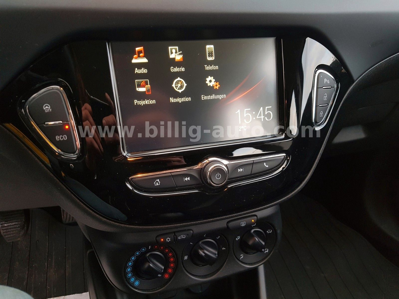Opel Corsa Edition NAVI Bluetooth Handy PDC Tempomat - Лек автомобил: снимка 3 Opel Corsa Edition NAVI Bluetooth Handy PDC Tempomat - Лек автомобил: снимка 3