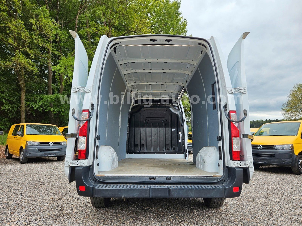 Renault Master EURO 6 *Klima*EU6*Bluetooth*Kamera*MAXI - Пътнически бус: снимка 5 Renault Master EURO 6 *Klima*EU6*Bluetooth*Kamera*MAXI - Пътнически бус: снимка 5