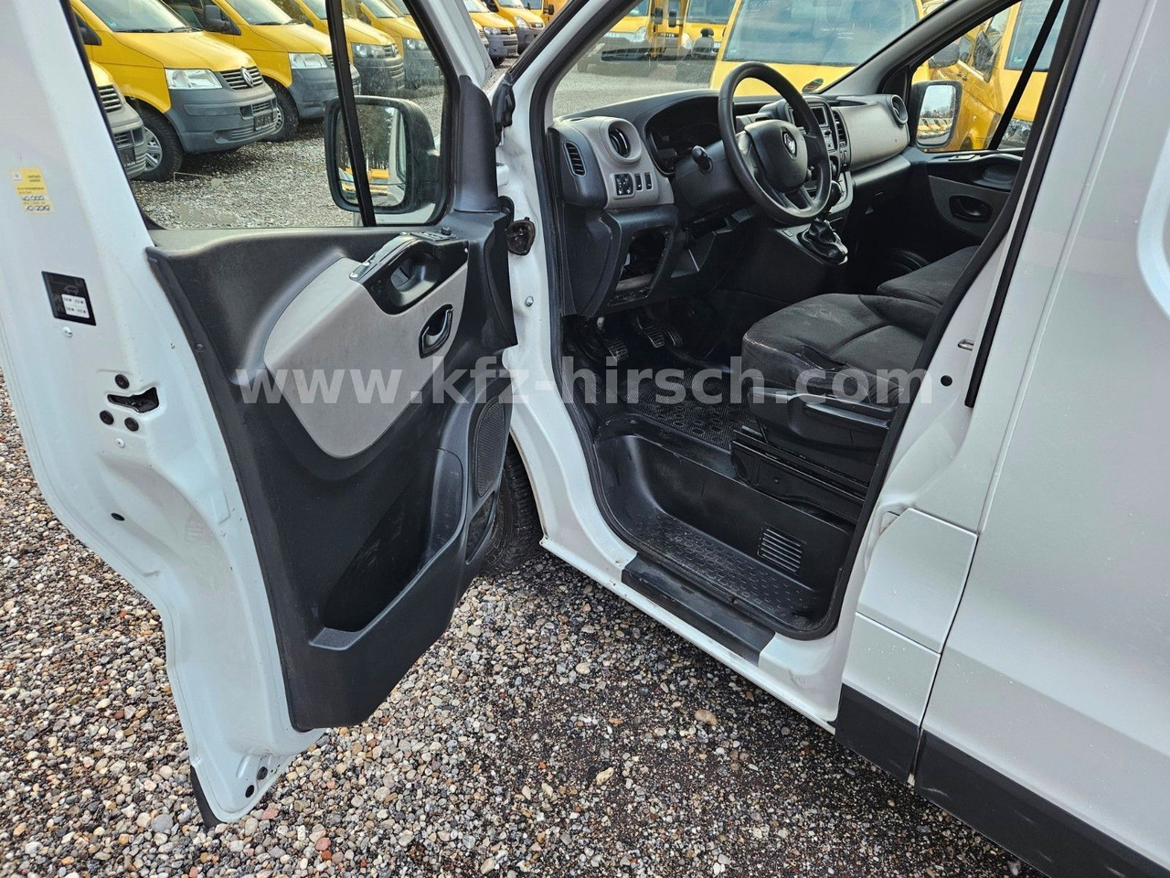 Малък ван Renault Trafic Kasten L1H1 2,7t Komfort 1.Hd nur52.000KM: снимка 9