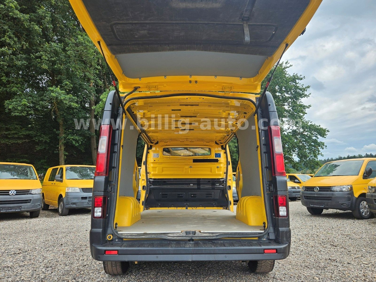 Renault Trafic L2H1 MAXI LANG 2xSCHIEBETÜR LED Kamera E6 - Малък ван: снимка 3 Renault Trafic L2H1 MAXI LANG 2xSCHIEBETÜR LED Kamera E6 - Малък ван: снимка 3