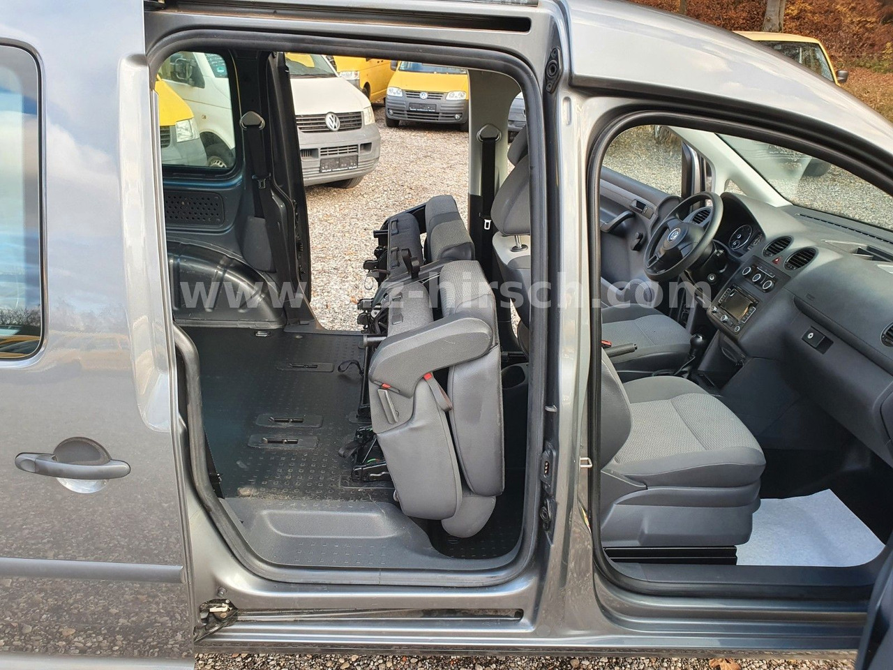 Лек автомобил Volkswagen Caddy 2.0TDI Temp Sithz NAVI Bluet. 2xSchiebetür: снимка 16