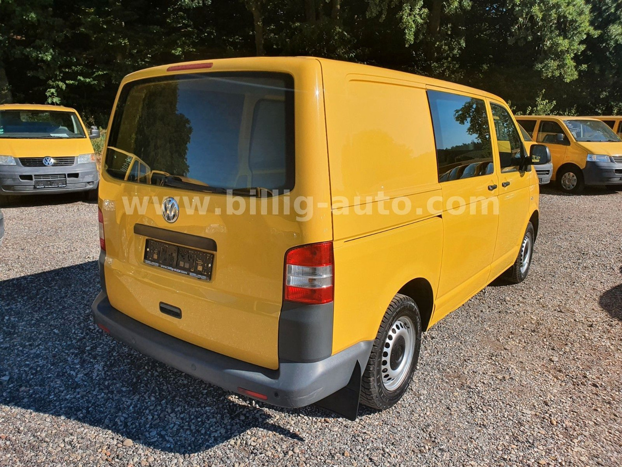 Volkswagen T5 Transporter 2.0TDI EU5*2xSchiebetüre*1.Hand* - Лек автомобил: снимка 5 Volkswagen T5 Transporter 2.0TDI EU5*2xSchiebetüre*1.Hand* - Лек автомобил: снимка 5