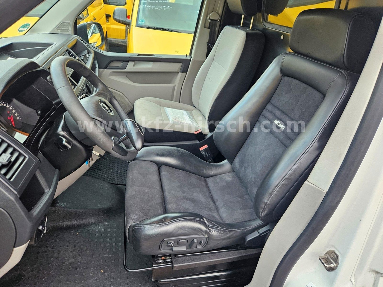 Volkswagen T6 Automatik/ DSG Sortimo Stdhzg Behindertenger. - Пътнически бус: снимка 5 Volkswagen T6 Automatik/ DSG Sortimo Stdhzg Behindertenger. - Пътнически бус: снимка 5