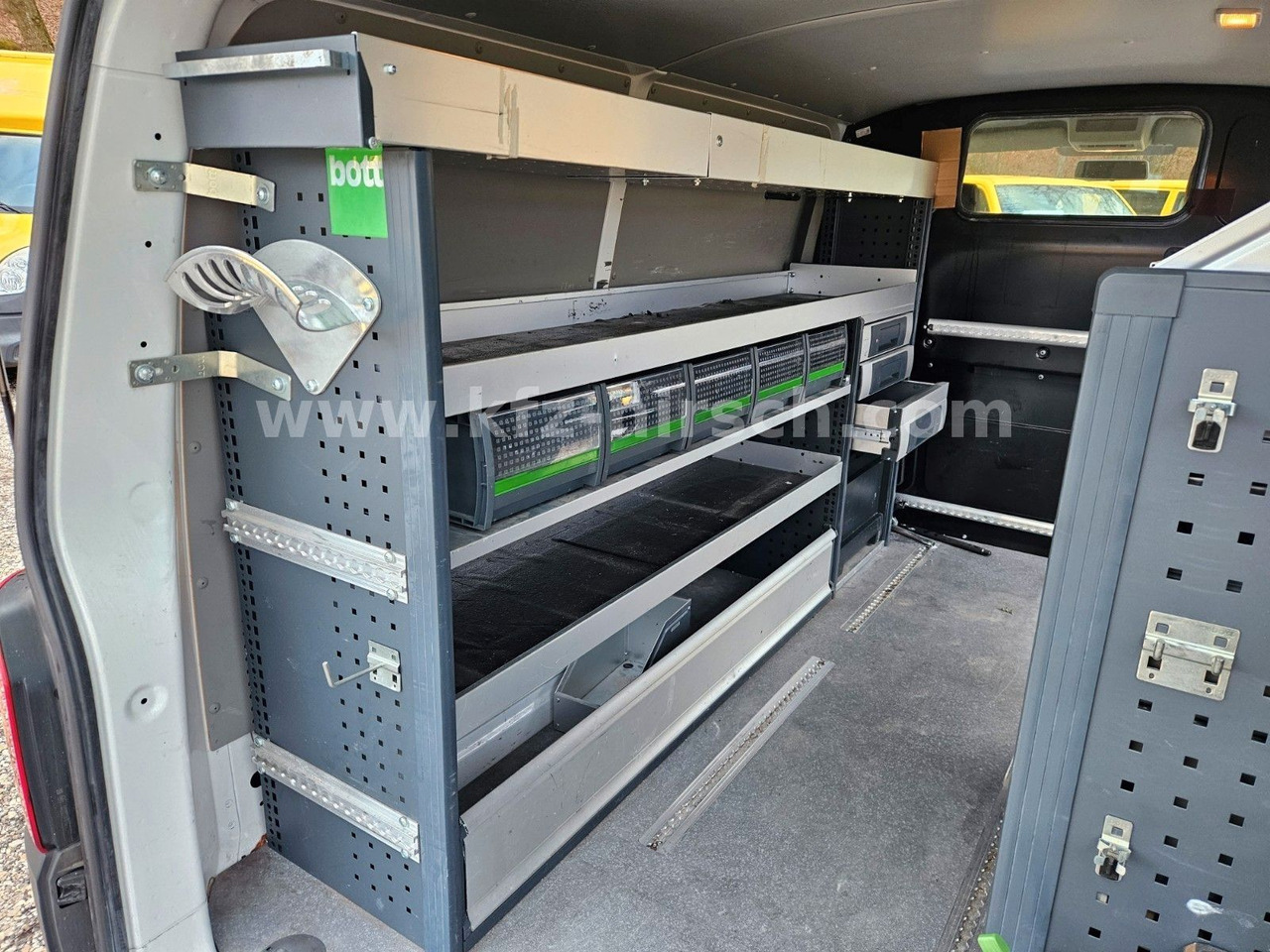 Volkswagen T6 Automatik/ DSG Sortimo Stdhzg Behindertenger. - Пътнически бус: снимка 4 Volkswagen T6 Automatik/ DSG Sortimo Stdhzg Behindertenger. - Пътнически бус: снимка 4