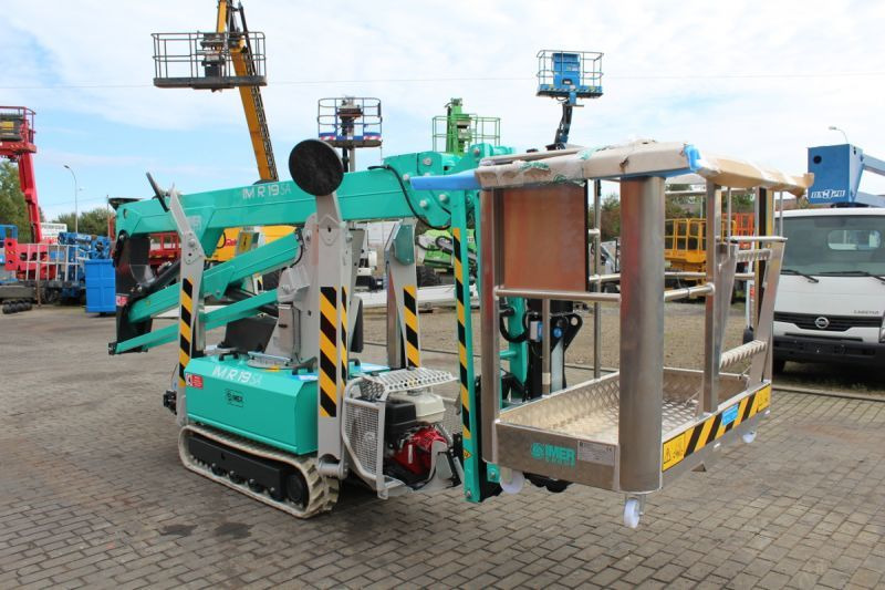 IMER GROUP Seria IM R 19 SA nowy podnośnik na gąsienicach 19 m - Вишка тип паяк: снимка 2 IMER GROUP Seria IM R 19 SA nowy podnośnik na gąsienicach 19 m - Вишка тип паяк: снимка 2