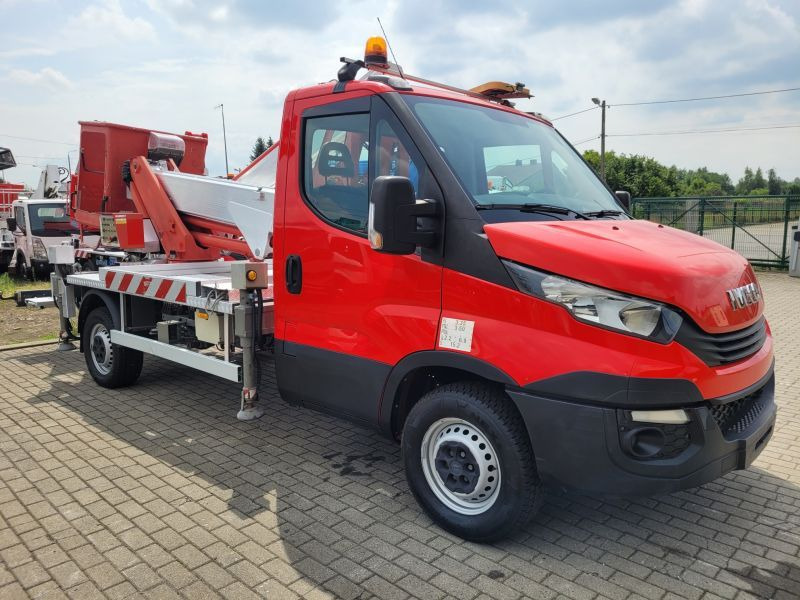 Iveco Daily 35S12 podnośnik koszowy 21 m Multitel MX210 - Автовишка: снимка 2 Iveco Daily 35S12 podnośnik koszowy 21 m Multitel MX210 - Автовишка: снимка 2