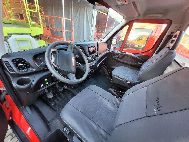 Iveco Daily 35S12 podnośnik koszowy 25 m Multitel MX250 - Автовишка: снимка 5 Iveco Daily 35S12 podnośnik koszowy 25 m Multitel MX250 - Автовишка: снимка 5