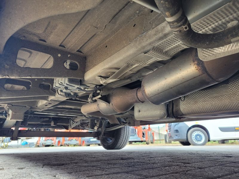 Автовишка Renault Renault Master podnośnik koszowy 12 m France Elevateur 121 FTcc: снимка 18 Автовишка Renault Renault Master podnośnik koszowy 12 m France Elevateur 121 FTcc: снимка 18