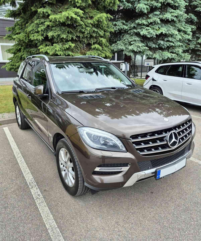 Mercedes-Benz ML350 - Джип: снимка 1 Mercedes-Benz ML350 - Джип: снимка 1