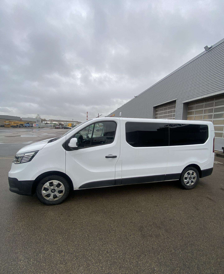 Renault Trafic - Микробус, Пътнически бус: снимка 2 Renault Trafic - Микробус, Пътнически бус: снимка 2