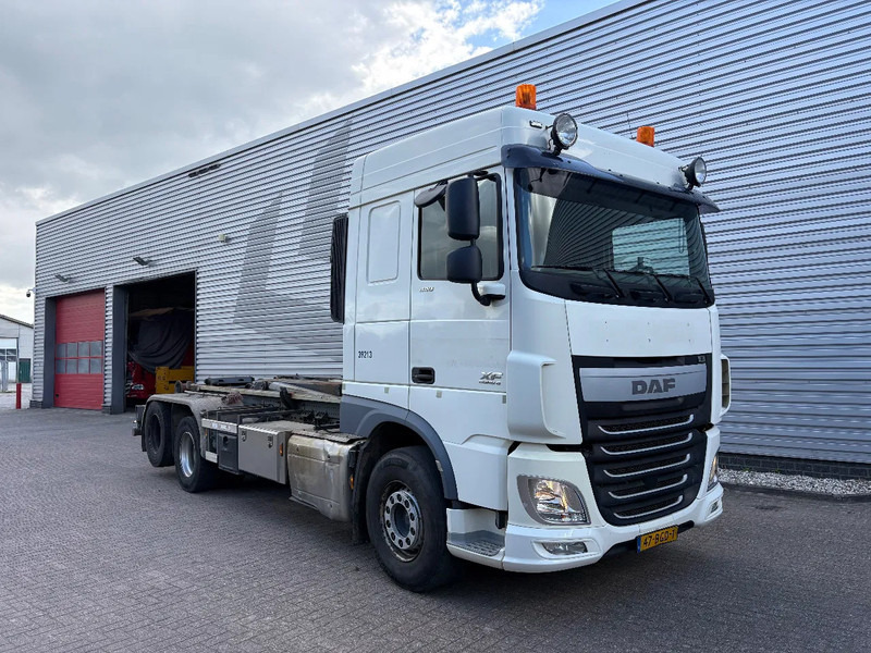 DAF XF 440 6x2 / VDL 21 TON / AFNET SYSTEEM / DUBBELLUCHT SLEPER / APK - TUV JUNI 2026 / - Мултилифт с кука камион: снимка 1 DAF XF 440 6x2 / VDL 21 TON / AFNET SYSTEEM / DUBBELLUCHT SLEPER / APK - TUV JUNI 2026 / - Мултилифт с кука камион: снимка 1