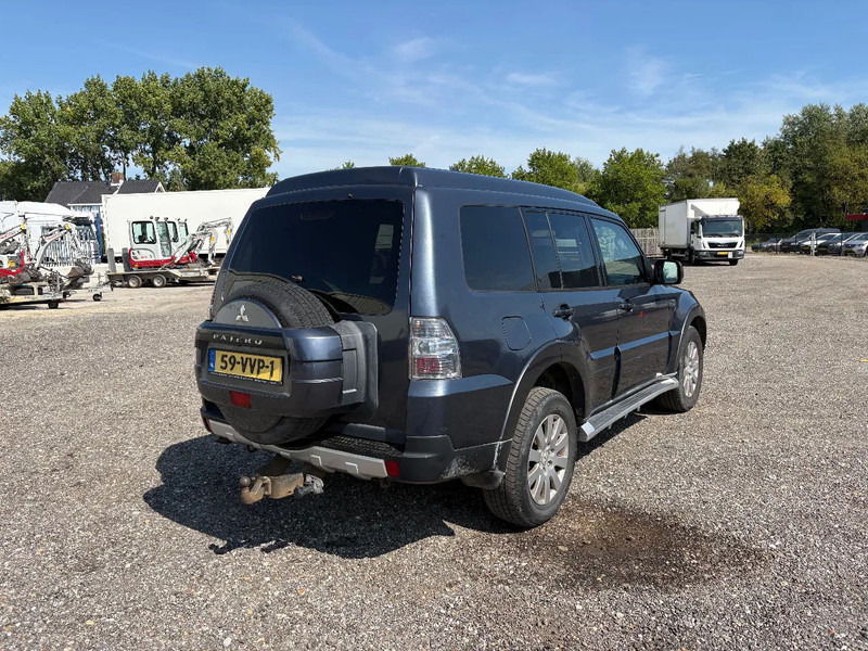 Mitsubishi Pajero PAJERO 3.2 DID AT LWB HRV PAJERO PAJERO 3.2 DID AT LWB HRV / 4x4 / - Лек автомобил: снимка 3 Mitsubishi Pajero PAJERO 3.2 DID AT LWB HRV PAJERO PAJERO 3.2 DID AT LWB HRV / 4x4 / - Лек автомобил: снимка 3