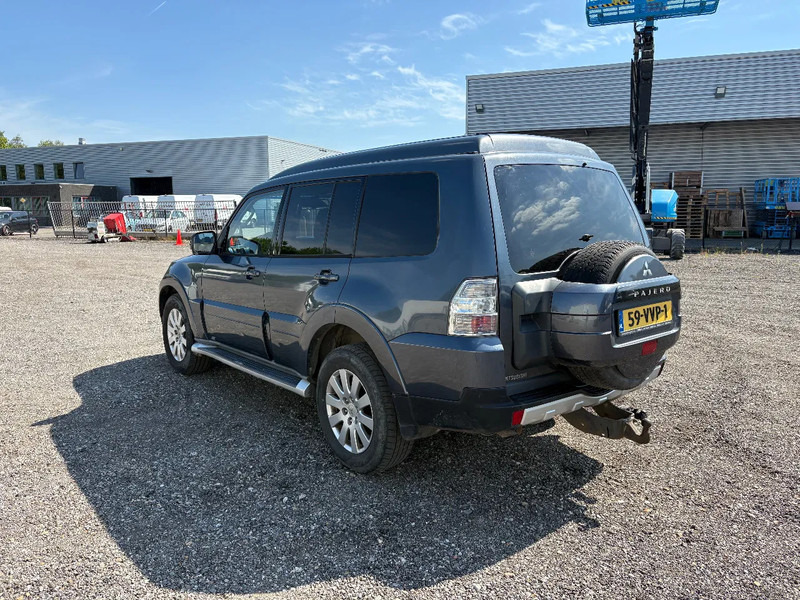Mitsubishi Pajero PAJERO 3.2 DID AT LWB HRV PAJERO PAJERO 3.2 DID AT LWB HRV / 4x4 / - Лек автомобил: снимка 2 Mitsubishi Pajero PAJERO 3.2 DID AT LWB HRV PAJERO PAJERO 3.2 DID AT LWB HRV / 4x4 / - Лек автомобил: снимка 2