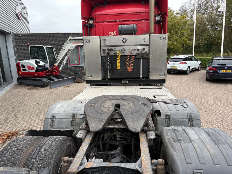 Scania R500 V8 / 6x4 / HANDGESCHAKELD / SCHUIFSCHOTEL / HYDRAULIEK / RETARDER / - Влекач: снимка 5 Scania R500 V8 / 6x4 / HANDGESCHAKELD / SCHUIFSCHOTEL / HYDRAULIEK / RETARDER / - Влекач: снимка 5