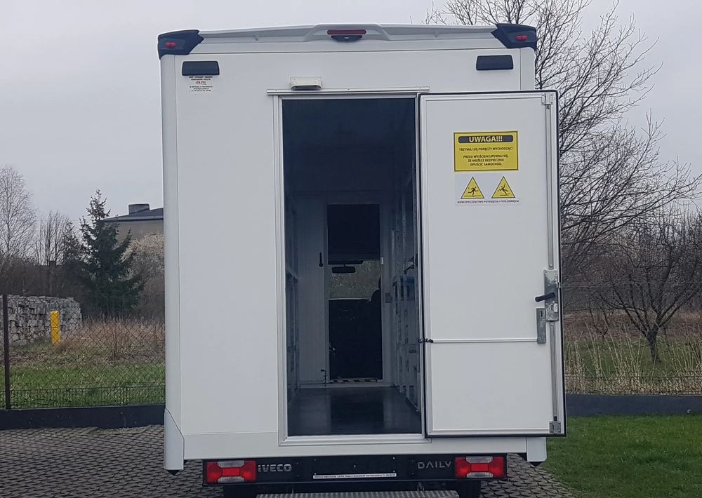 Iveco DAILY KONTENER NISKOPODŁOGOWY 4,43x2,23x2,42 SKLEP BAR FOODTRUCK KAMPER KLIMA - Лекотоварен автомобил фургон: снимка 5 Iveco DAILY KONTENER NISKOPODŁOGOWY 4,43x2,23x2,42 SKLEP BAR FOODTRUCK KAMPER KLIMA - Лекотоварен автомобил фургон: снимка 5