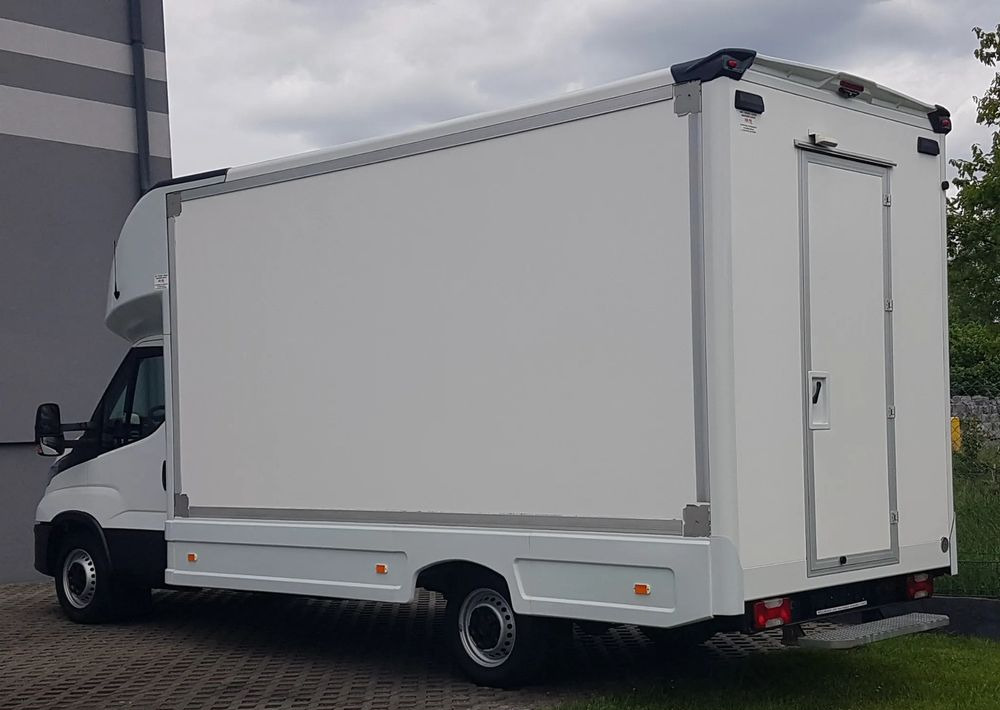 Iveco DAILY KONTENER NISKOPODŁOGOWY 4,43x2,23x2,42 SKLEP FOODTRUCK BAR KLIMA KONIOWÓZ KAMPER - Лекотоварен автомобил фургон: снимка 3 Iveco DAILY KONTENER NISKOPODŁOGOWY 4,43x2,23x2,42 SKLEP FOODTRUCK BAR KLIMA KONIOWÓZ KAMPER - Лекотоварен автомобил фургон: снимка 3