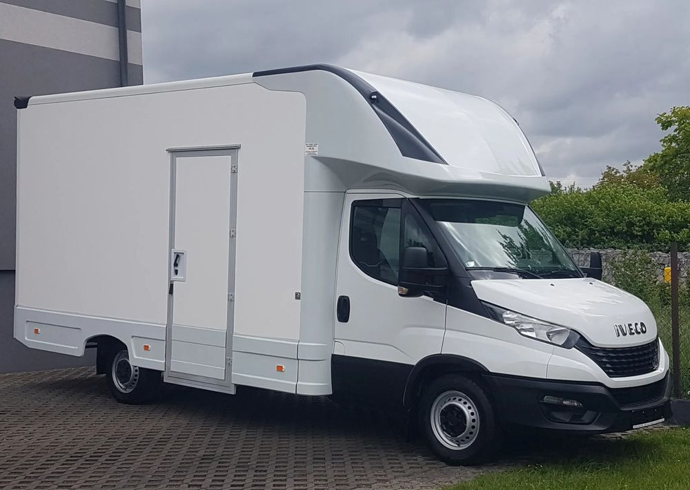 Iveco DAILY KONTENER NISKOPODŁOGOWY 4,43x2,23x2,42 SKLEP FOODTRUCK BAR KLIMA KONIOWÓZ KAMPER - Лекотоварен автомобил фургон: снимка 1 Iveco DAILY KONTENER NISKOPODŁOGOWY 4,43x2,23x2,42 SKLEP FOODTRUCK BAR KLIMA KONIOWÓZ KAMPER - Лекотоварен автомобил фургон: снимка 1