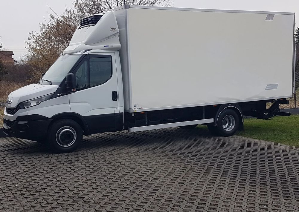 Iveco Daily 70-170 WINDA CHŁODNIA 10EP AGREGAT IZOTERMA - Рефрижератор камион: снимка 2 Iveco Daily 70-170 WINDA CHŁODNIA 10EP AGREGAT IZOTERMA - Рефрижератор камион: снимка 2