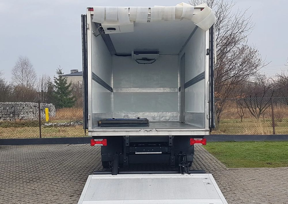 Iveco Daily 70-170 WINDA CHŁODNIA 10EP AGREGAT IZOTERMA - Рефрижератор камион: снимка 5 Iveco Daily 70-170 WINDA CHŁODNIA 10EP AGREGAT IZOTERMA - Рефрижератор камион: снимка 5