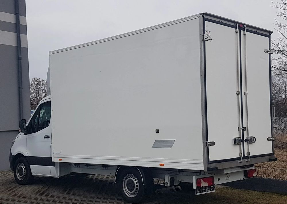 Mercedes-Benz Sprinter CHŁODNIA 8EP IZOTERMA AGREGAT ZANOTTI 4,12x2,15x2,30 KLIMA 314CDI - Хладилен бус: снимка 3 Mercedes-Benz Sprinter CHŁODNIA 8EP IZOTERMA AGREGAT ZANOTTI 4,12x2,15x2,30 KLIMA 314CDI - Хладилен бус: снимка 3