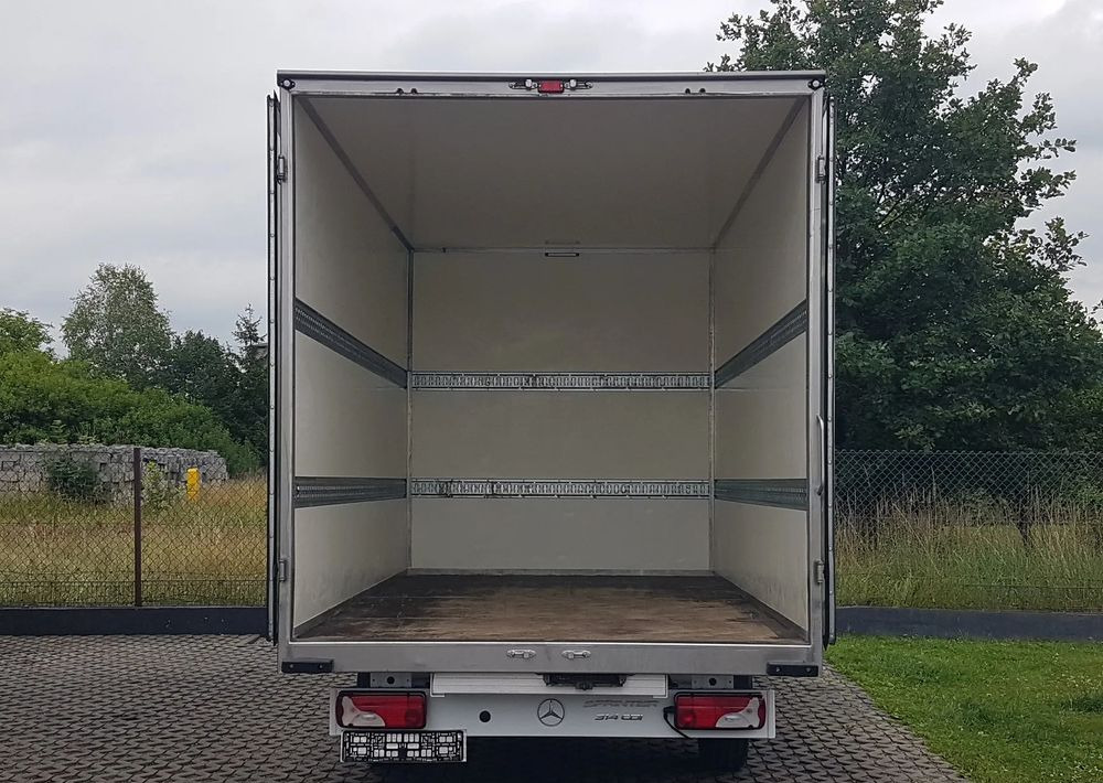 Mercedes-Benz Sprinter KONTENER 8EP 4,11x2,15x2,30 KLIMA 314 CDI MANUAL KRAJOWY - Лекотоварен автомобил фургон: снимка 5 Mercedes-Benz Sprinter KONTENER 8EP 4,11x2,15x2,30 KLIMA 314 CDI MANUAL KRAJOWY - Лекотоварен автомобил фургон: снимка 5