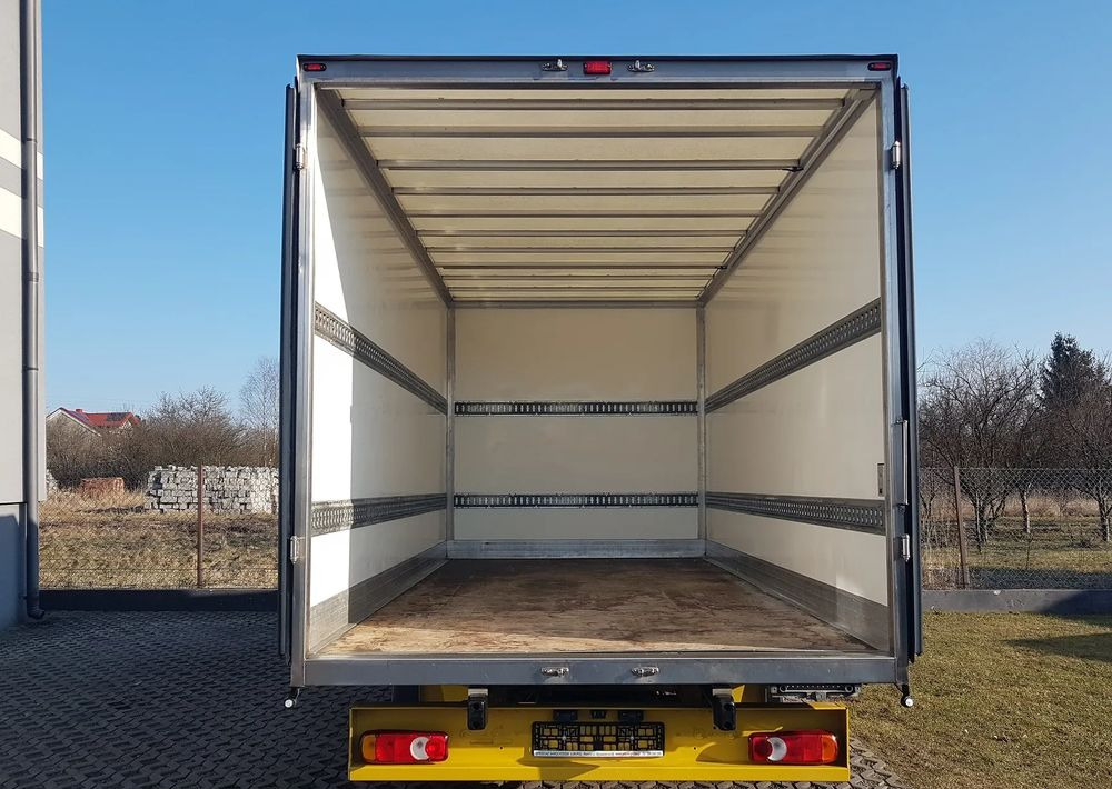 Renault MASTER KONTENER 8EP 4,22x2,23x2,22 KLIMA KRAJOWY MANUAL 6-BIEGÓW - Лекотоварен автомобил фургон: снимка 5 Renault MASTER KONTENER 8EP 4,22x2,23x2,22 KLIMA KRAJOWY MANUAL 6-BIEGÓW - Лекотоварен автомобил фургон: снимка 5