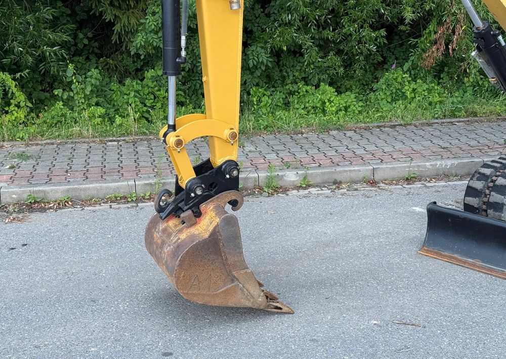 Caterpillar Minikoparka * CAT 303.5 E CR * Sprowadzona ! * Bardzo Dobry Stan * Minikoparka - Верижен багер: снимка 4 Caterpillar Minikoparka * CAT 303.5 E CR * Sprowadzona ! * Bardzo Dobry Stan * Minikoparka - Верижен багер: снимка 4
