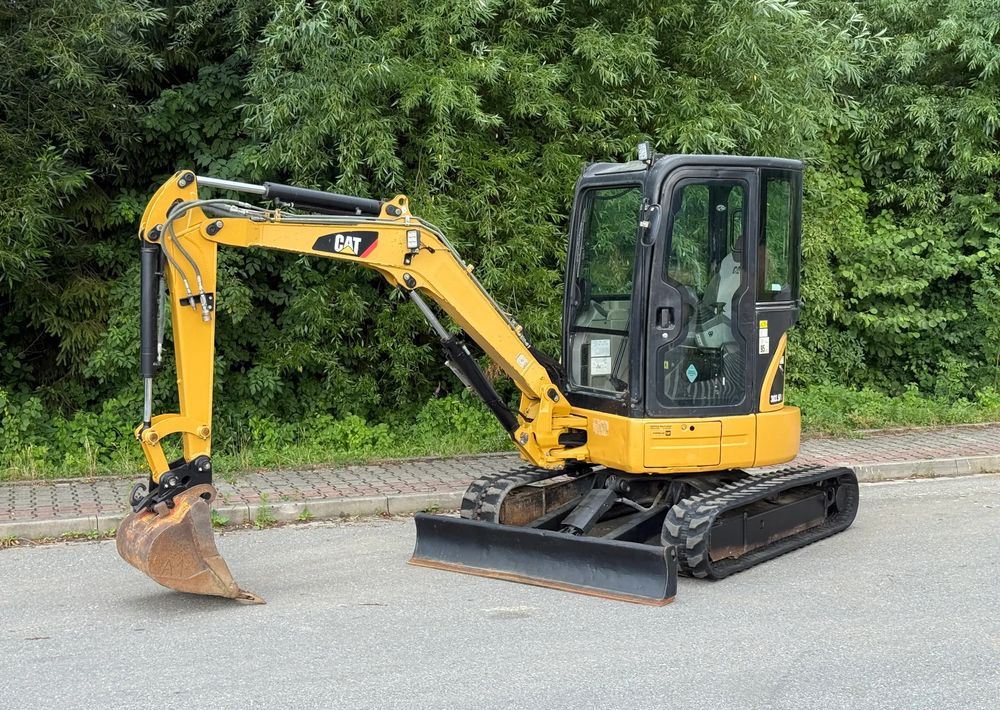 Caterpillar Minikoparka * CAT 303.5 E CR * Sprowadzona ! * Bardzo Dobry Stan * Minikoparka - Верижен багер: снимка 1 Caterpillar Minikoparka * CAT 303.5 E CR * Sprowadzona ! * Bardzo Dobry Stan * Minikoparka - Верижен багер: снимка 1