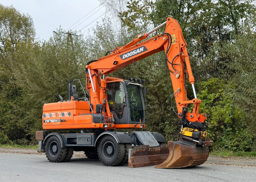 Doosan * DOOSAN DX160W *ROTOTILT* GPS 2D Leica * Sprowadzona * Stan Perfekcyjny * Koparka Kołowa * - Колесен багер: снимка 2 Doosan * DOOSAN DX160W *ROTOTILT* GPS 2D Leica * Sprowadzona * Stan Perfekcyjny * Koparka Kołowa * - Колесен багер: снимка 2