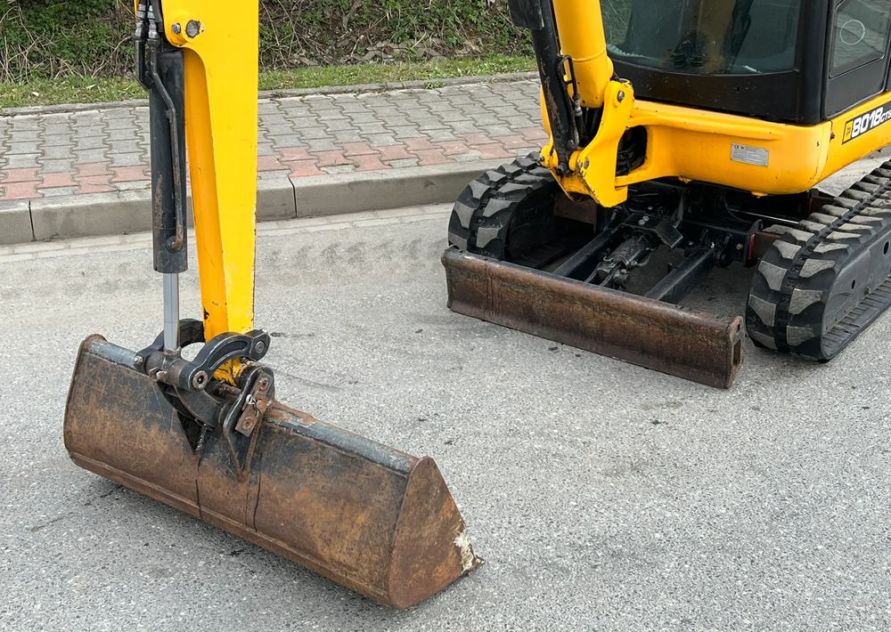 JCB MINIKOPARKA JCB 8018 3 Łyżki Stan IDEALNY - Мини багер: снимка 4 JCB MINIKOPARKA JCB 8018 3 Łyżki Stan IDEALNY - Мини багер: снимка 4