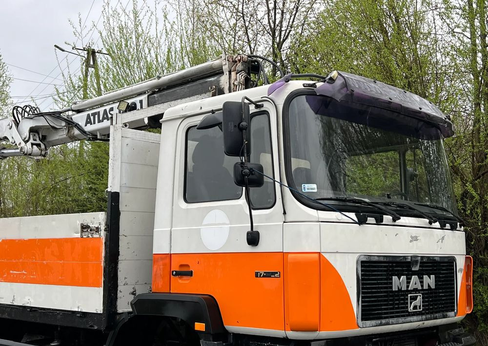 MAN * 27-322 MAN 6x4 * HDS ATLAS 140 * - Камион с кран, Бордови камион: снимка 3 MAN * 27-322 MAN 6x4 * HDS ATLAS 140 * - Камион с кран, Бордови камион: снимка 3
