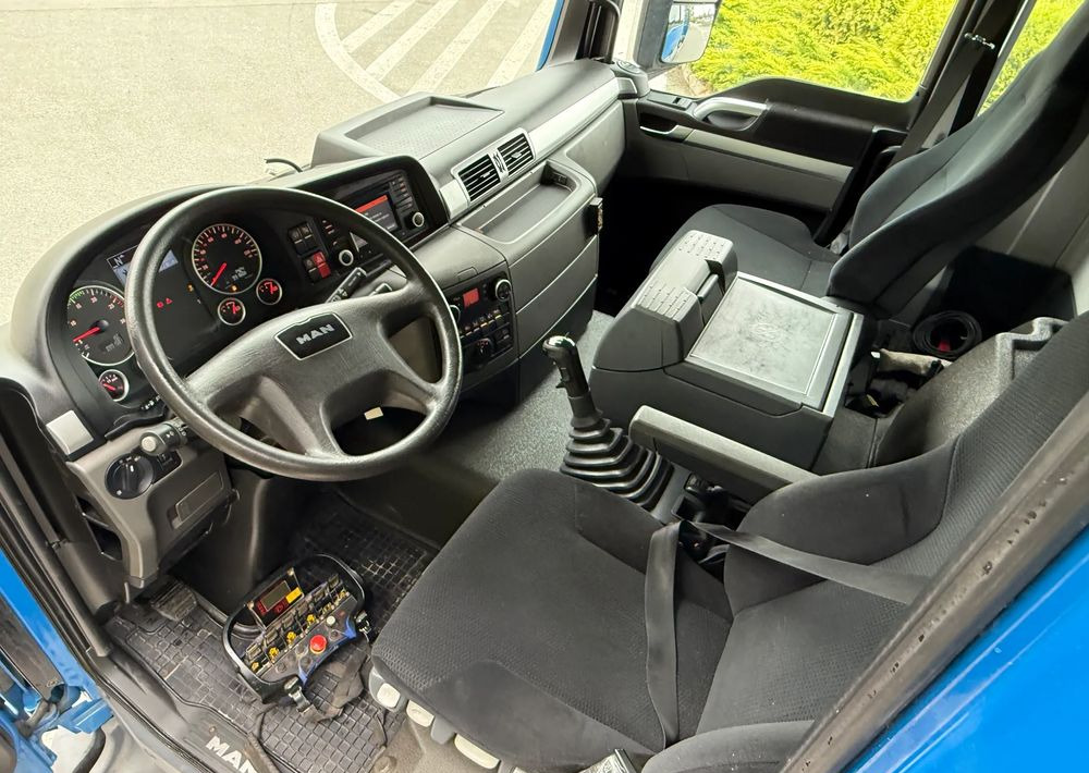 MAN * MAN 18.440 TGS * 4x4 * HDS Fassi F215 * Sprowadzony * 95 000 KM ! * Stan Jak Nowy - Бордови камион, Камион с кран: снимка 3 MAN * MAN 18.440 TGS * 4x4 * HDS Fassi F215 * Sprowadzony * 95 000 KM ! * Stan Jak Nowy - Бордови камион, Камион с кран: снимка 3