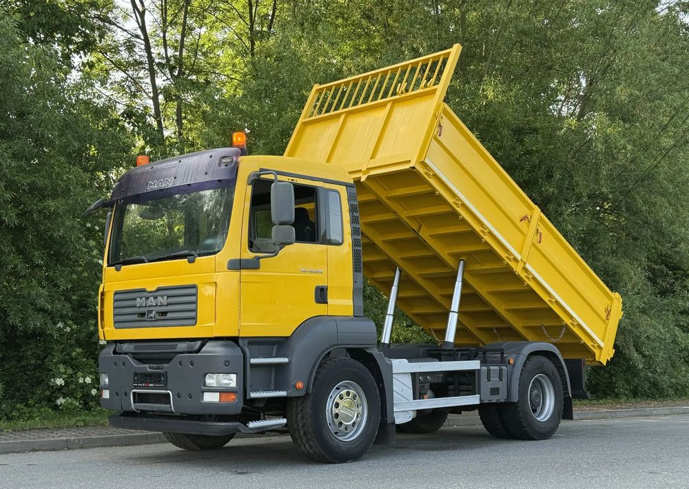 MAN * MAN TGA 18-320 * Kiper Wywrotka * 4x2 * Kran * Sprowadzony* Bardzo Dobry Stan - Самосвал камион: снимка 2 MAN * MAN TGA 18-320 * Kiper Wywrotka * 4x2 * Kran * Sprowadzony* Bardzo Dobry Stan - Самосвал камион: снимка 2