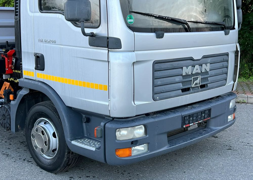 MAN MAN TGL 12-240 Kiper Wywrotka 4x2 Kran PALFINGER PK 12500 BARDZO DOBRY STAN - Самосвал камион: снимка 3 MAN MAN TGL 12-240 Kiper Wywrotka 4x2 Kran PALFINGER PK 12500 BARDZO DOBRY STAN - Самосвал камион: снимка 3