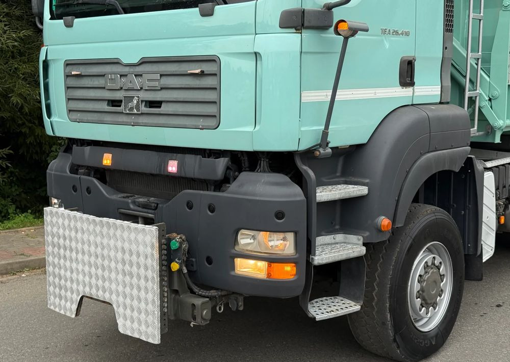 MAN * TGA 26.410 MAN * Kiper / Wywrotka * 6x6 * Sprowadzona * Bordmatik x2 * Bardzo Dobry Stan - Самосвал камион: снимка 4 MAN * TGA 26.410 MAN * Kiper / Wywrotka * 6x6 * Sprowadzona * Bordmatik x2 * Bardzo Dobry Stan - Самосвал камион: снимка 4