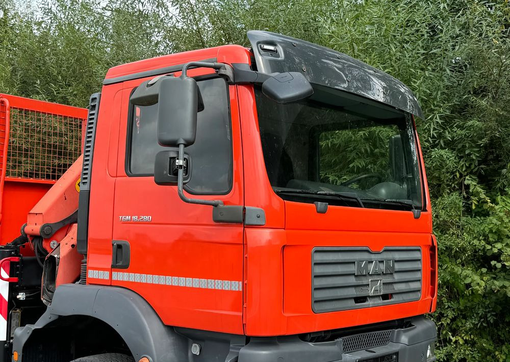 MAN TGM 18-280 MAN 4x4 HDS PALFINGER 105 KIPER WYWROTKA MEILLER BARDZO DOBRY STAN - Самосвал камион: снимка 4 MAN TGM 18-280 MAN 4x4 HDS PALFINGER 105 KIPER WYWROTKA MEILLER BARDZO DOBRY STAN - Самосвал камион: снимка 4