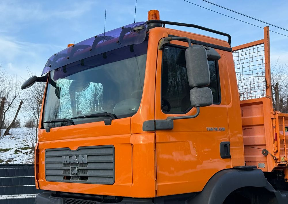 MAN * TGM 18-330 MAN 4x4 HDS Hiab 122 * Kiper Wywrotka * Bardzo Dobry Stan - Самосвал камион: снимка 4 MAN * TGM 18-330 MAN 4x4 HDS Hiab 122 * Kiper Wywrotka * Bardzo Dobry Stan - Самосвал камион: снимка 4