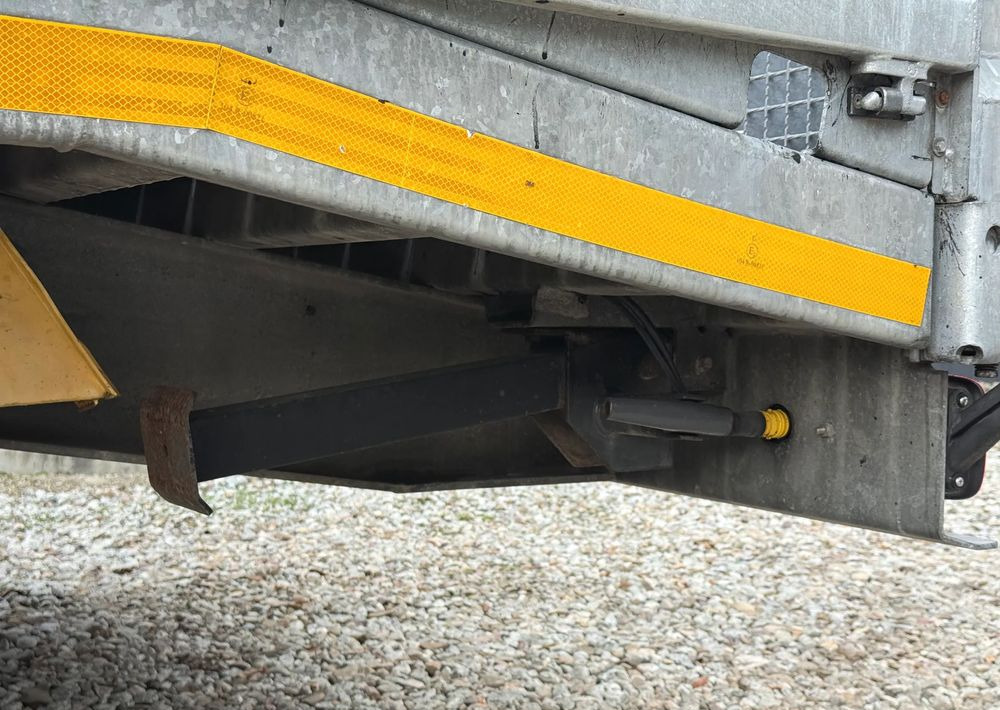 Самосвал камион Mercedes-Benz * Arocs * 4X4 * JAK NOWY * Wywrotka Kiper Meiller+ Przyczepa * Zestaw Sprowadzony * 80.700 km Oryginalnie * Mercedes: снимка 17 Самосвал камион Mercedes-Benz * Arocs * 4X4 * JAK NOWY * Wywrotka Kiper Meiller+ Przyczepa * Zestaw Sprowadzony * 80.700 km Oryginalnie * Mercedes: снимка 17