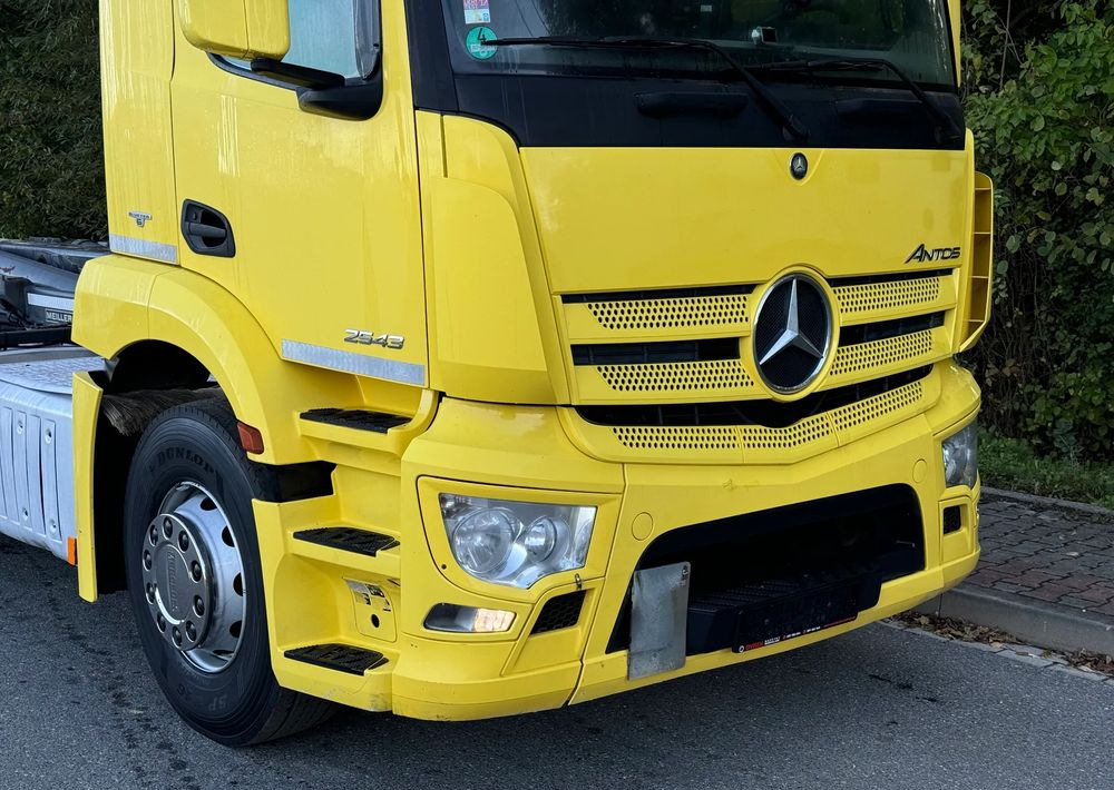 Mercedes-Benz * Hakowiec * Mercedes Antos 2543 * Sprowadzony * Stan Perfekcyjny - Мултилифт с кука камион: снимка 3 Mercedes-Benz * Hakowiec * Mercedes Antos 2543 * Sprowadzony * Stan Perfekcyjny - Мултилифт с кука камион: снимка 3